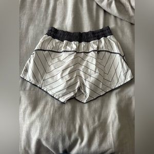 Lululemon Shorts Size 8
